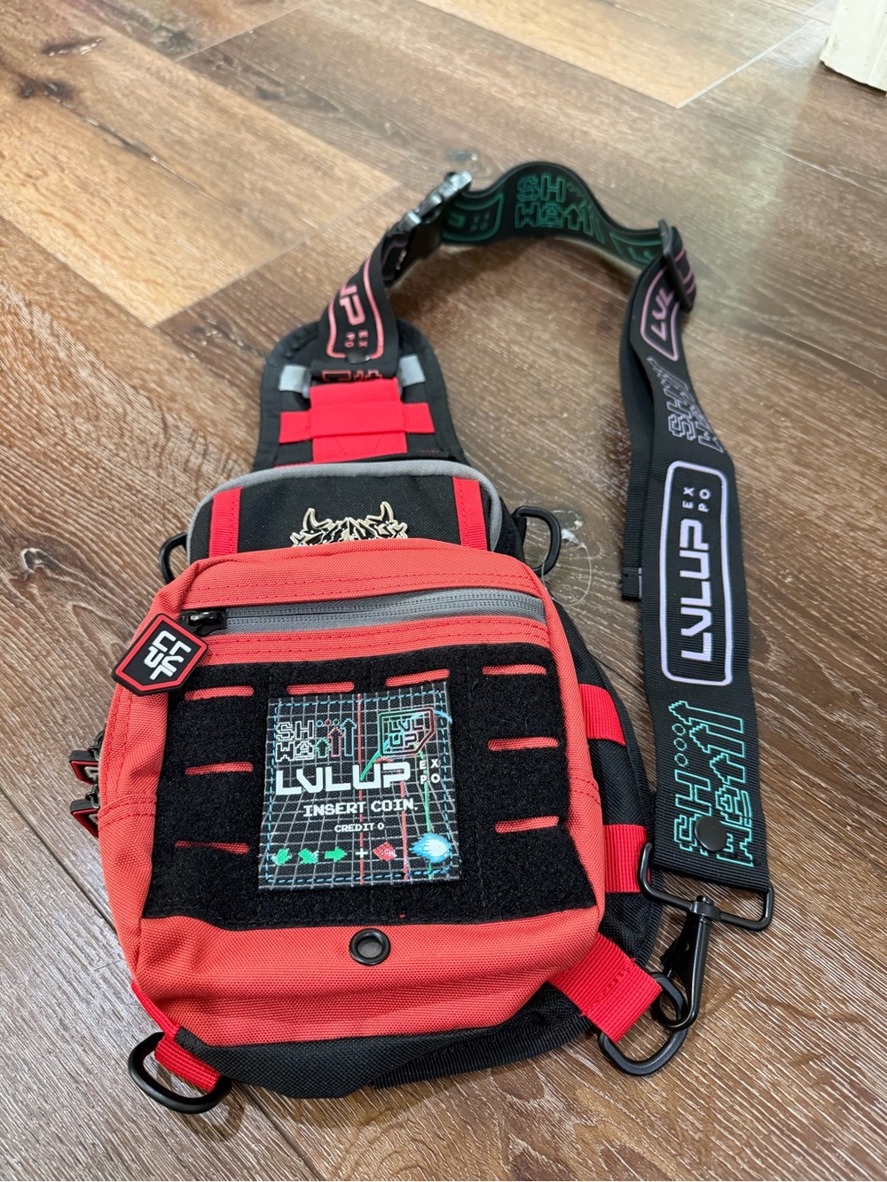NWOT lvlup Red & Black backpack